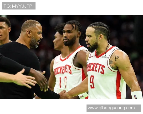 火箭队与勇士队的激烈对决谁能在NBA赛场上笑到最后