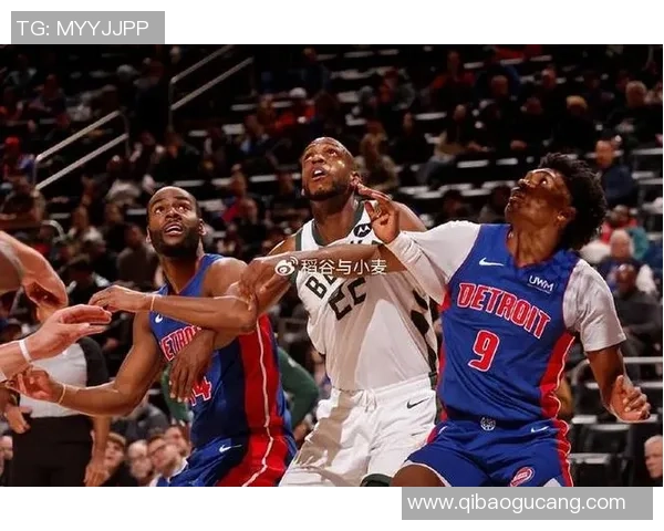 雄鹿与活塞激战正酣在线直播尽享篮球盛宴精彩瞬间不容错过